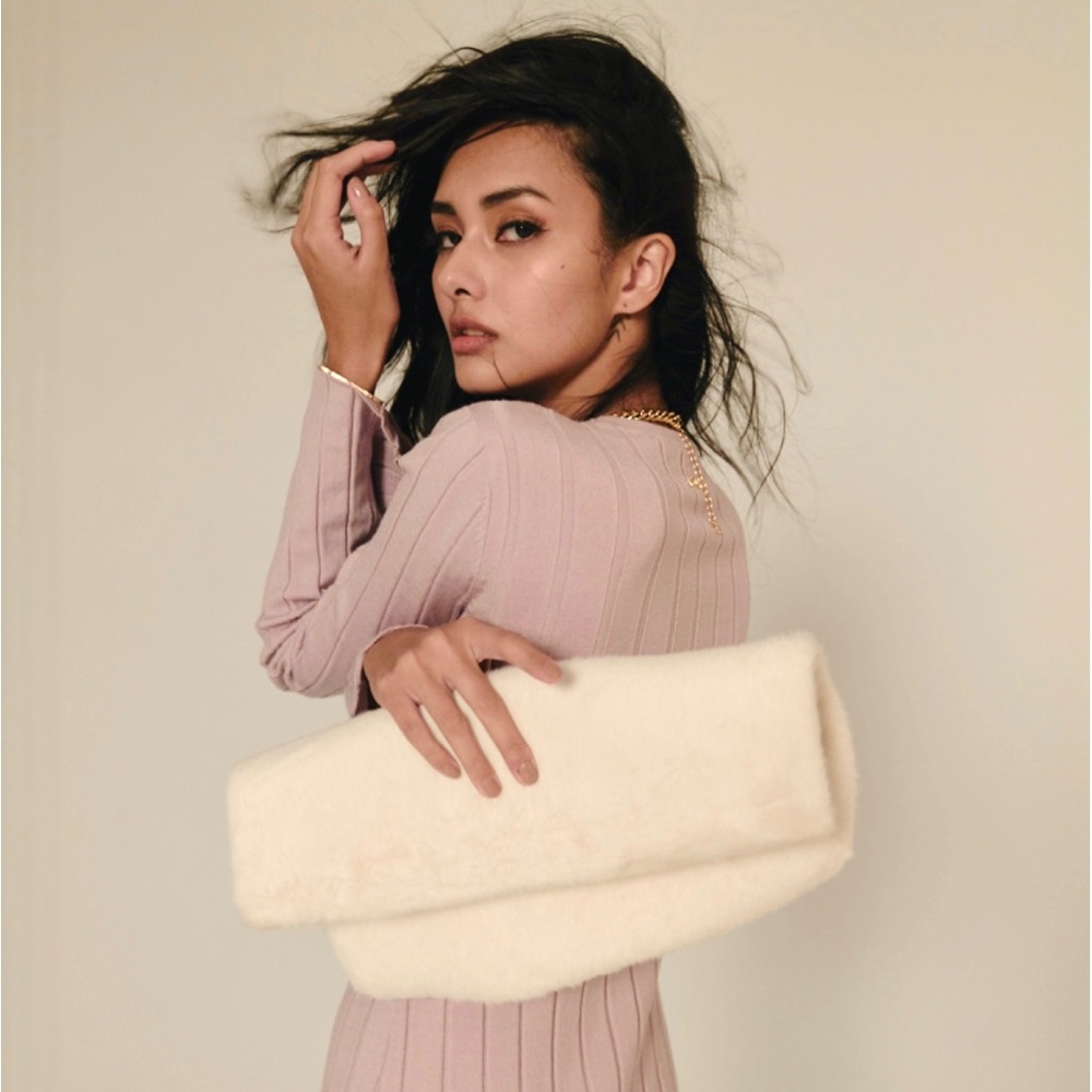 HER Elegant Cream Fluffy Clutch